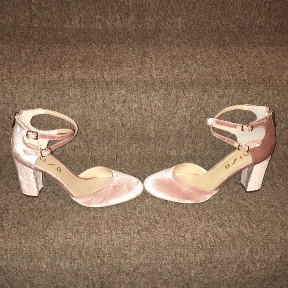 💖NWT Unisa Pearci Blush Velvet Pump - Picture 4 of 16